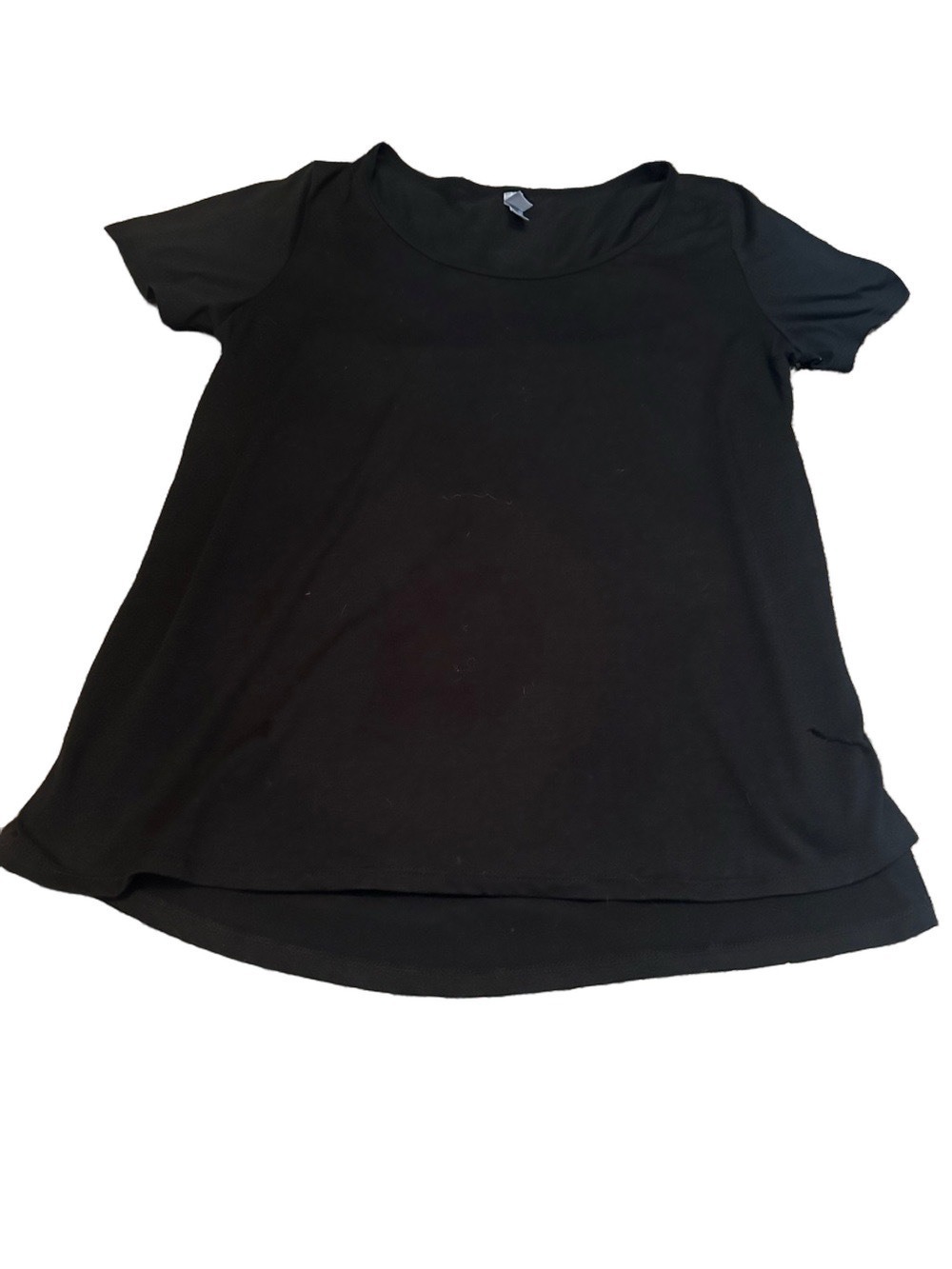 Medium LuLaRoe Black Short Sleeve Scoop Neck Tee